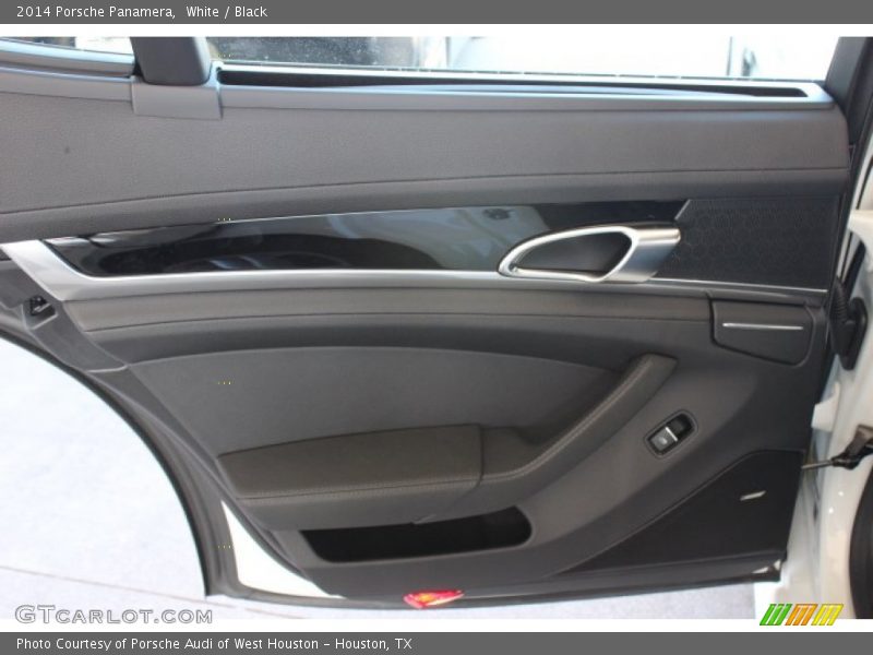 Door Panel of 2014 Panamera 