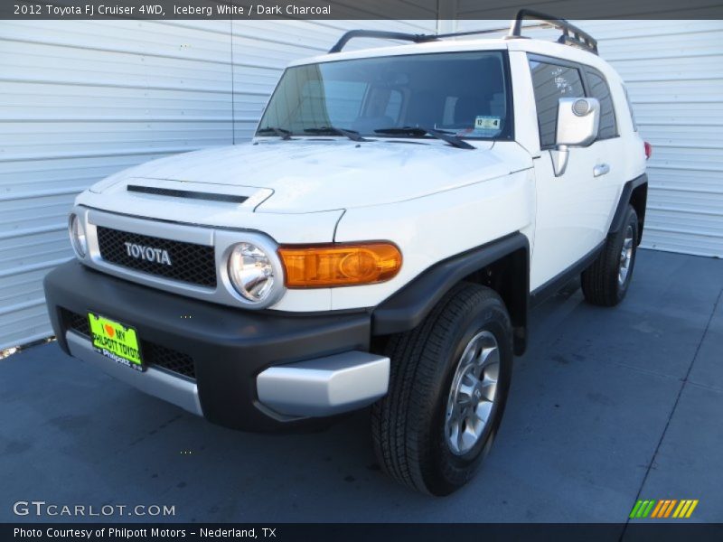 Iceberg White / Dark Charcoal 2012 Toyota FJ Cruiser 4WD