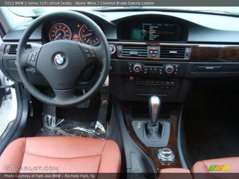 Alpine White / Chestnut Brown Dakota Leather 2011 BMW 3 Series 335i xDrive Sedan