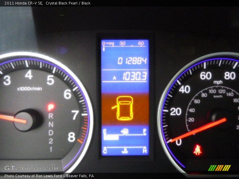 Crystal Black Pearl / Black 2011 Honda CR-V SE
