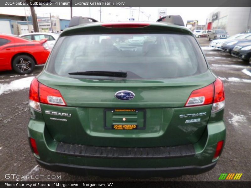 Cypress Green Pearl / Ivory 2014 Subaru Outback 2.5i Premium