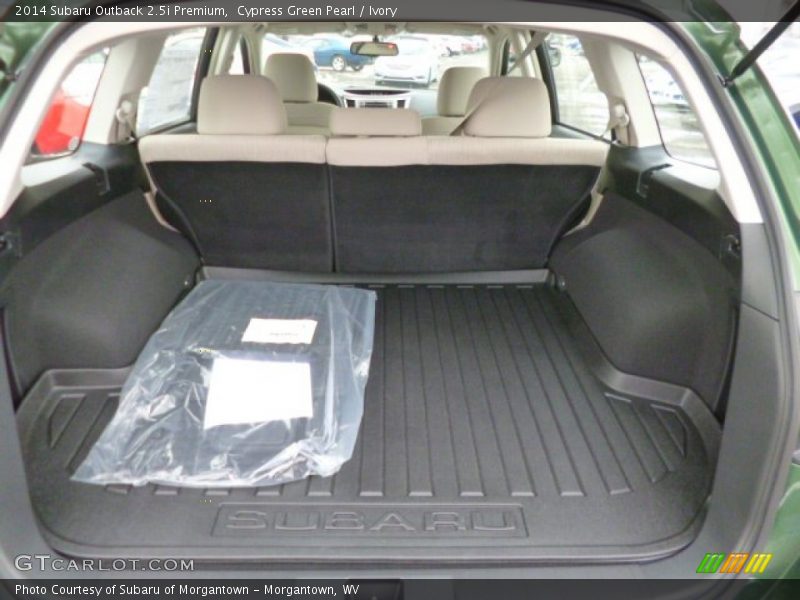  2014 Outback 2.5i Premium Trunk