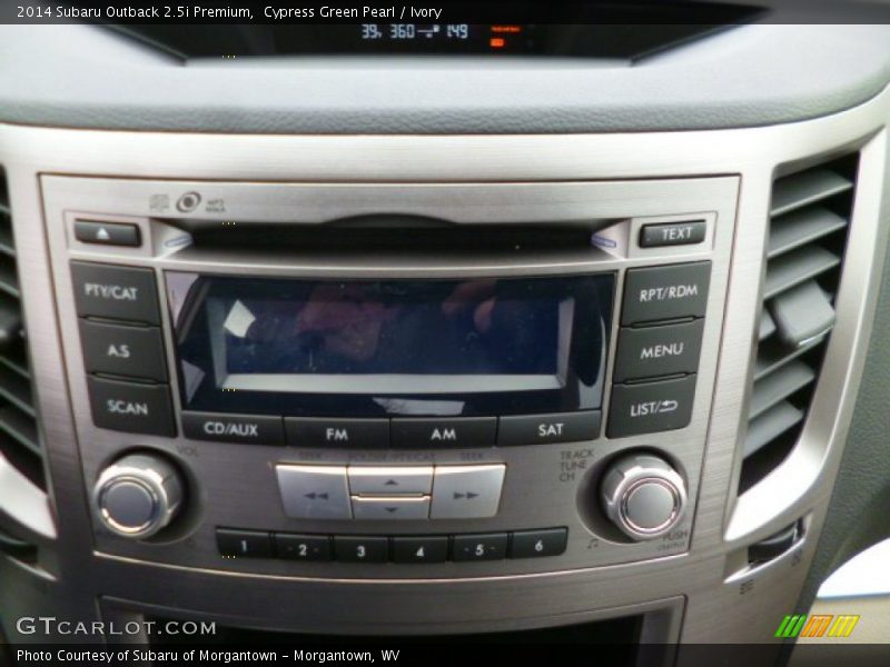 Cypress Green Pearl / Ivory 2014 Subaru Outback 2.5i Premium