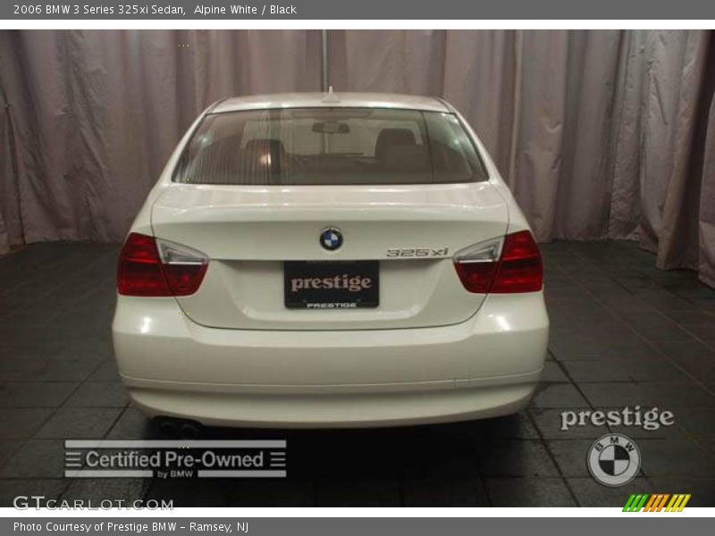 Alpine White / Black 2006 BMW 3 Series 325xi Sedan