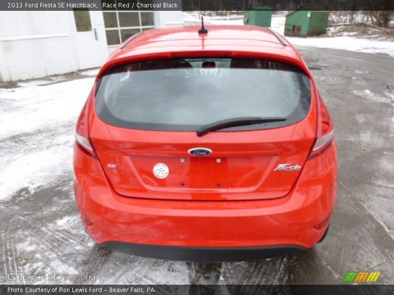 Race Red / Charcoal Black 2013 Ford Fiesta SE Hatchback