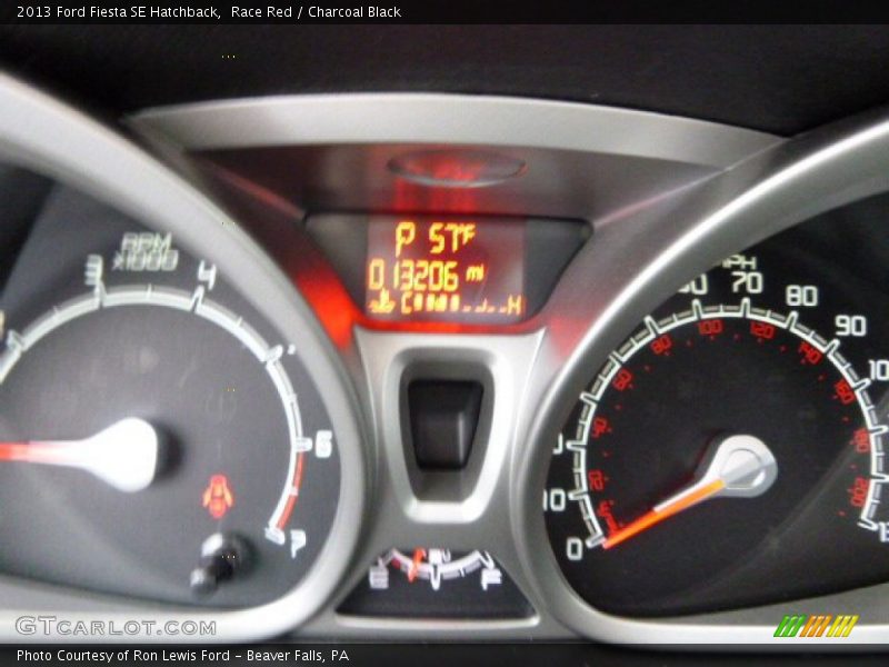 Race Red / Charcoal Black 2013 Ford Fiesta SE Hatchback