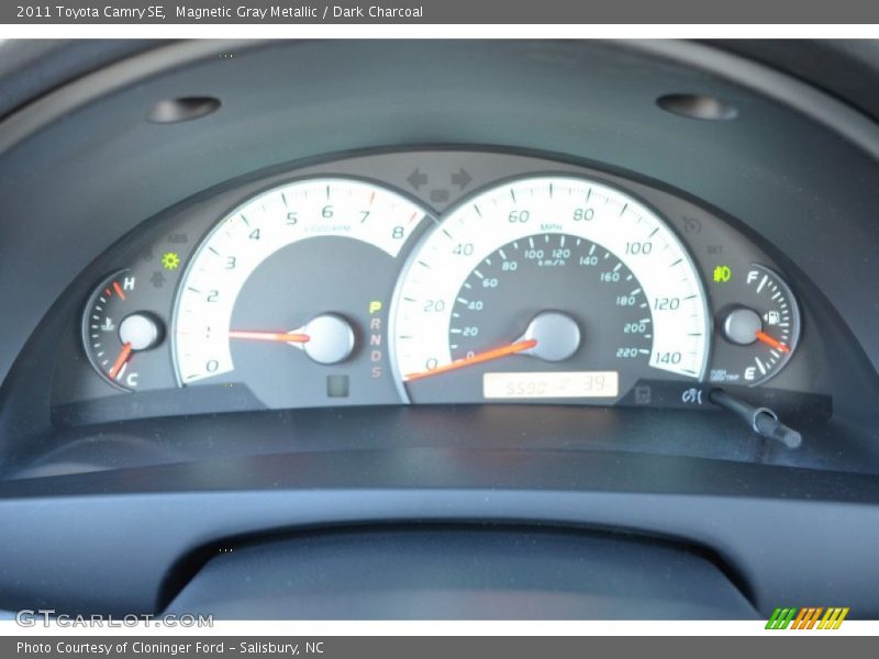 Magnetic Gray Metallic / Dark Charcoal 2011 Toyota Camry SE