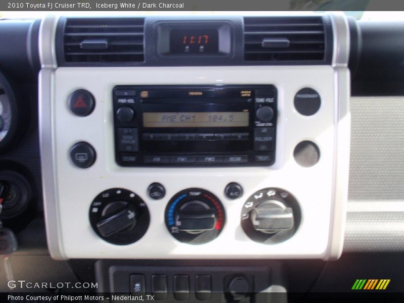 Iceberg White / Dark Charcoal 2010 Toyota FJ Cruiser TRD