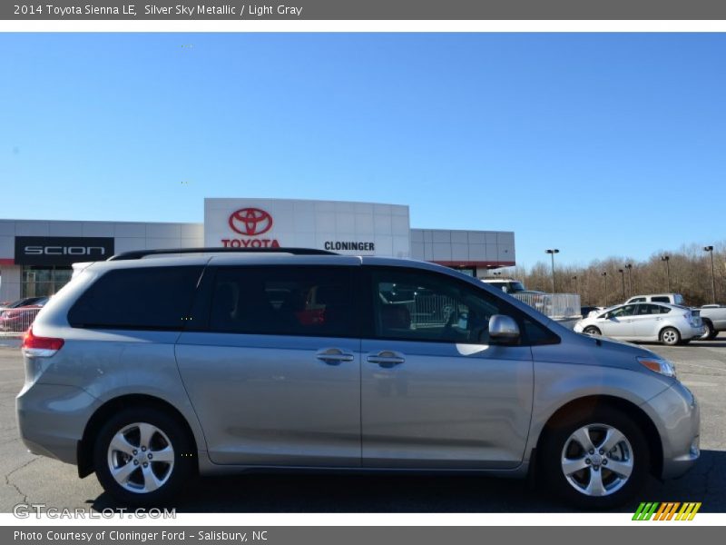 Silver Sky Metallic / Light Gray 2014 Toyota Sienna LE