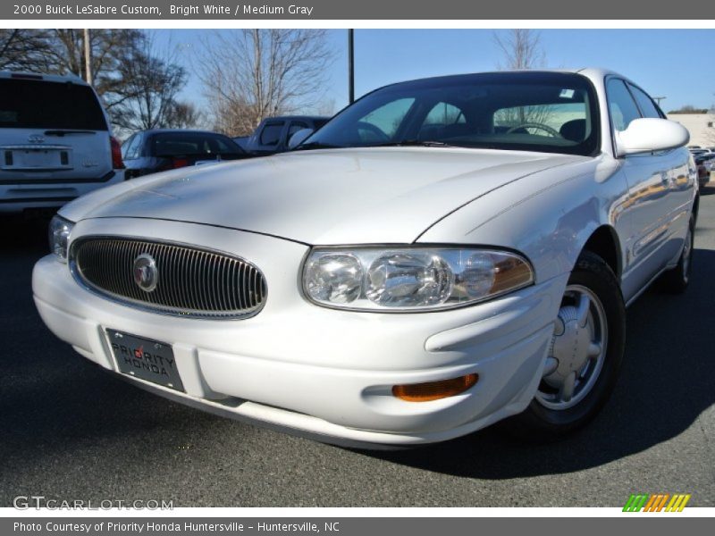 Bright White / Medium Gray 2000 Buick LeSabre Custom