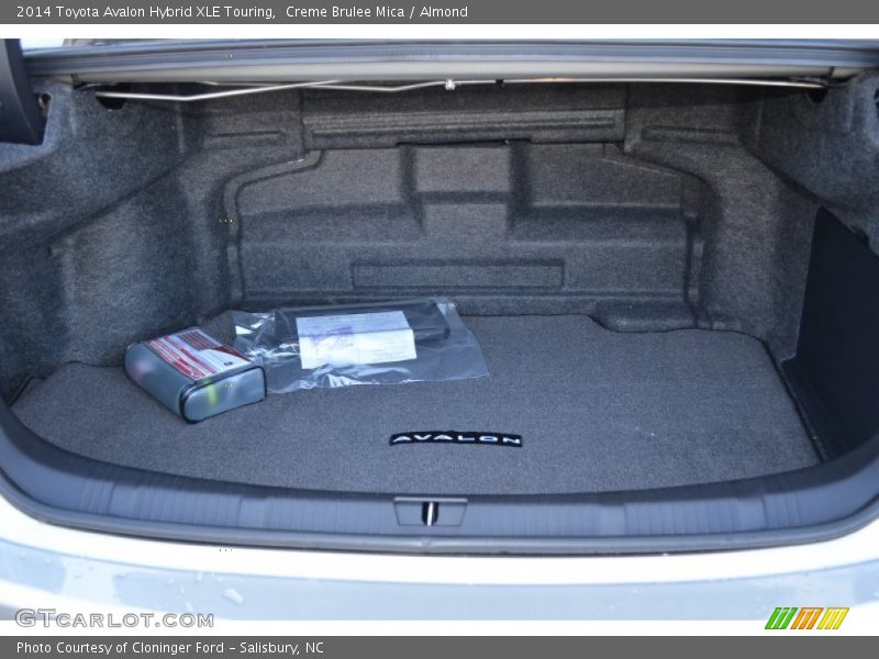 Creme Brulee Mica / Almond 2014 Toyota Avalon Hybrid XLE Touring