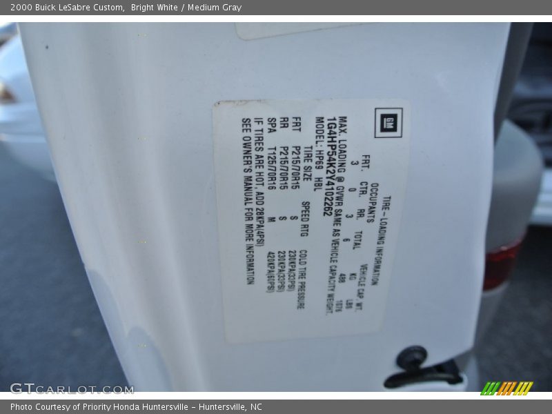 Bright White / Medium Gray 2000 Buick LeSabre Custom