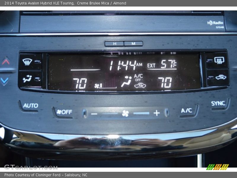 Creme Brulee Mica / Almond 2014 Toyota Avalon Hybrid XLE Touring