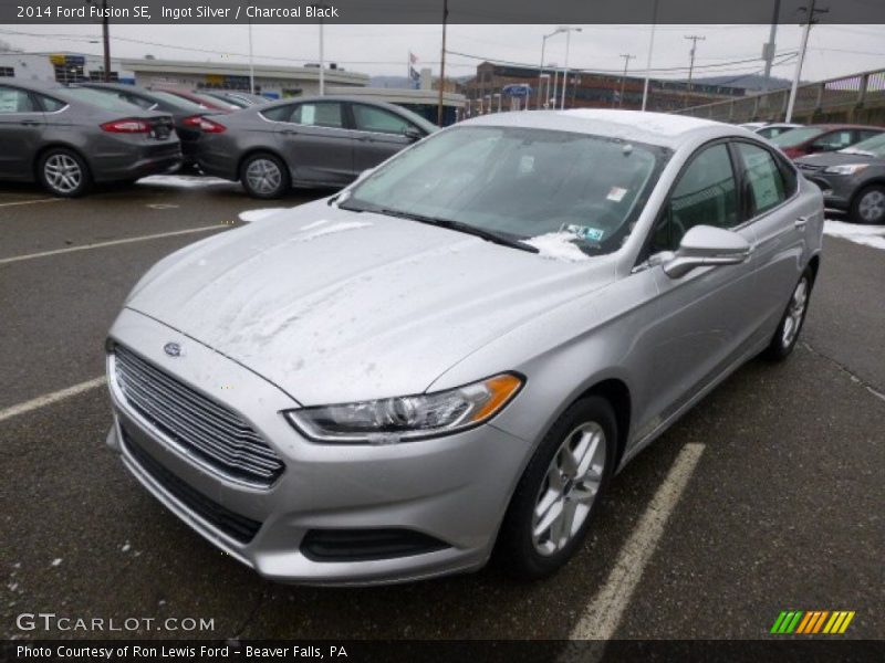 Ingot Silver / Charcoal Black 2014 Ford Fusion SE