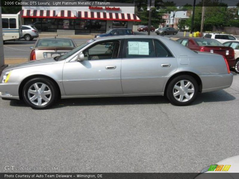 Light Platinum Metallic / Titanium 2006 Cadillac DTS Luxury