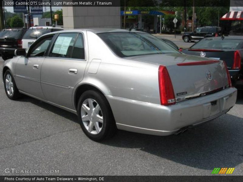 Light Platinum Metallic / Titanium 2006 Cadillac DTS Luxury