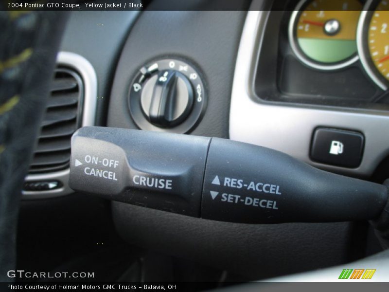 Yellow Jacket / Black 2004 Pontiac GTO Coupe