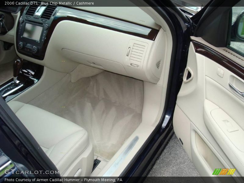 Blue Chip Metallic / Cashmere 2006 Cadillac DTS