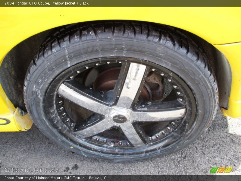 Yellow Jacket / Black 2004 Pontiac GTO Coupe