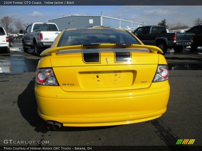 Yellow Jacket / Black 2004 Pontiac GTO Coupe