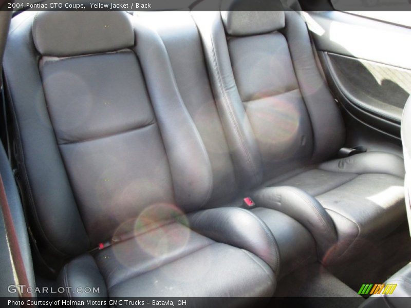Yellow Jacket / Black 2004 Pontiac GTO Coupe