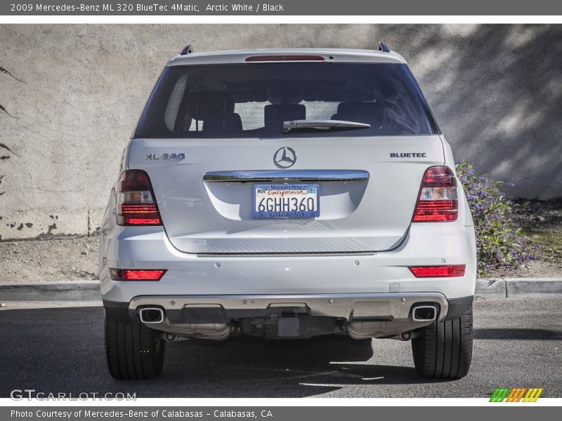 Arctic White / Black 2009 Mercedes-Benz ML 320 BlueTec 4Matic