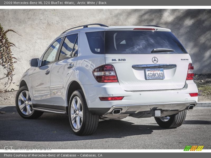 Arctic White / Black 2009 Mercedes-Benz ML 320 BlueTec 4Matic