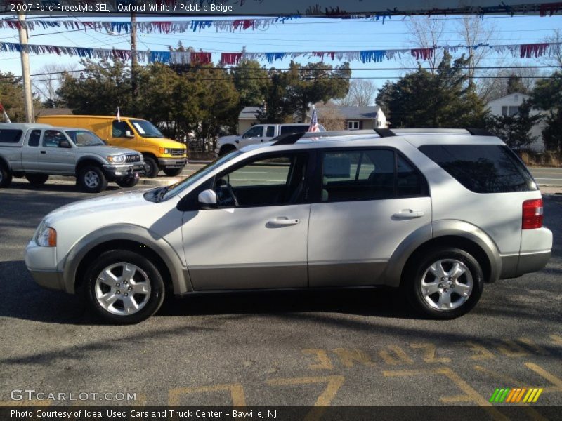 Oxford White / Pebble Beige 2007 Ford Freestyle SEL