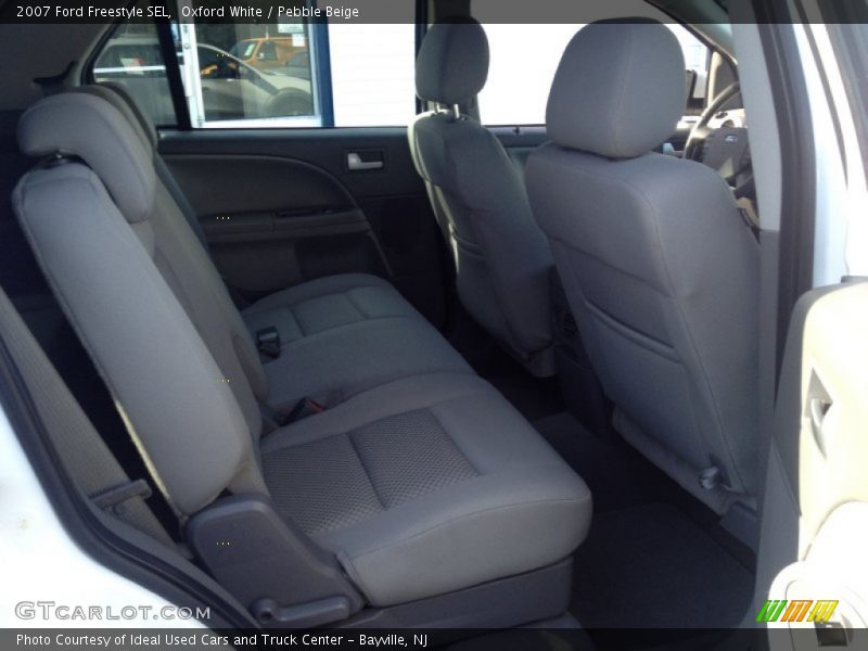Oxford White / Pebble Beige 2007 Ford Freestyle SEL