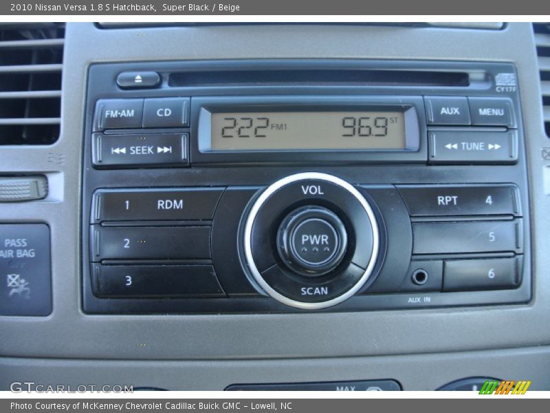 Super Black / Beige 2010 Nissan Versa 1.8 S Hatchback