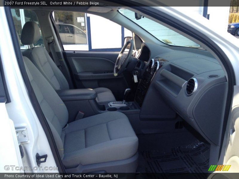 Oxford White / Pebble Beige 2007 Ford Freestyle SEL
