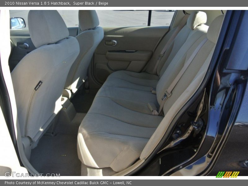 Super Black / Beige 2010 Nissan Versa 1.8 S Hatchback