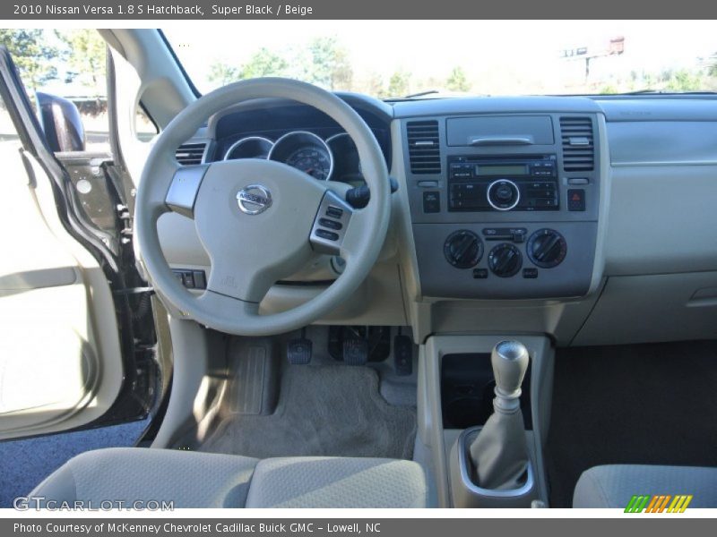 Super Black / Beige 2010 Nissan Versa 1.8 S Hatchback