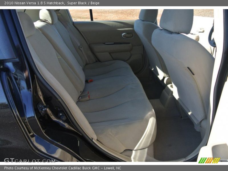 Super Black / Beige 2010 Nissan Versa 1.8 S Hatchback