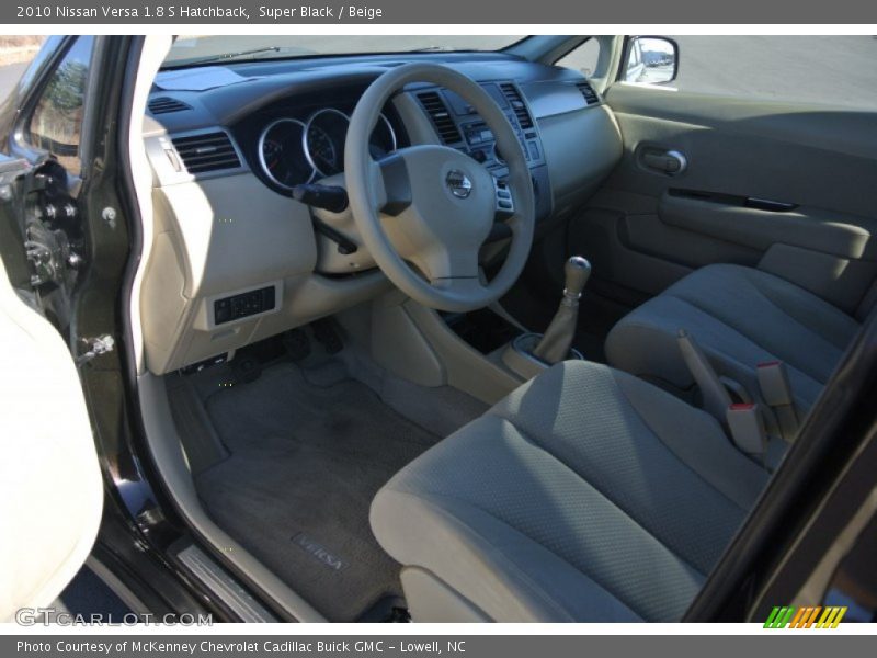 Super Black / Beige 2010 Nissan Versa 1.8 S Hatchback