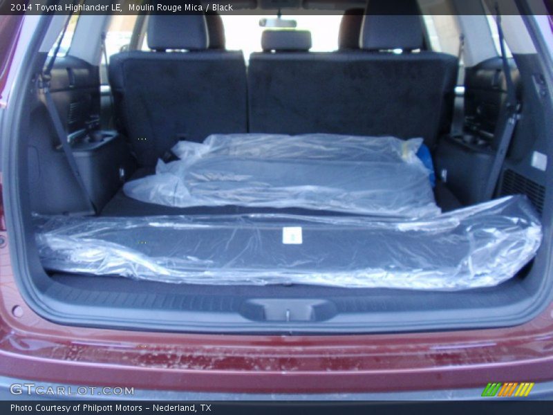 Moulin Rouge Mica / Black 2014 Toyota Highlander LE
