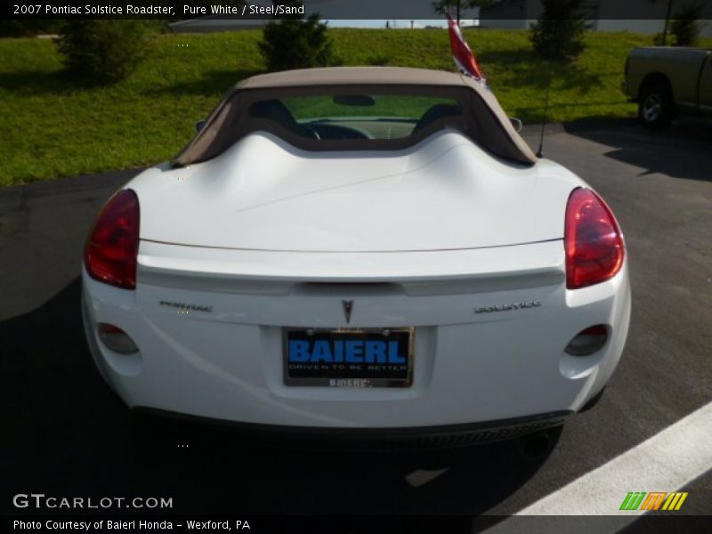 Pure White / Steel/Sand 2007 Pontiac Solstice Roadster