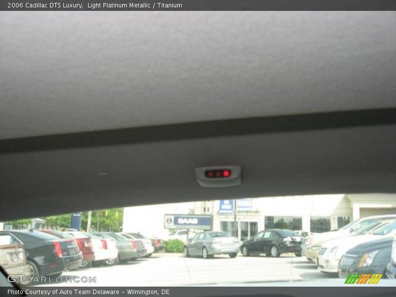 Light Platinum Metallic / Titanium 2006 Cadillac DTS Luxury