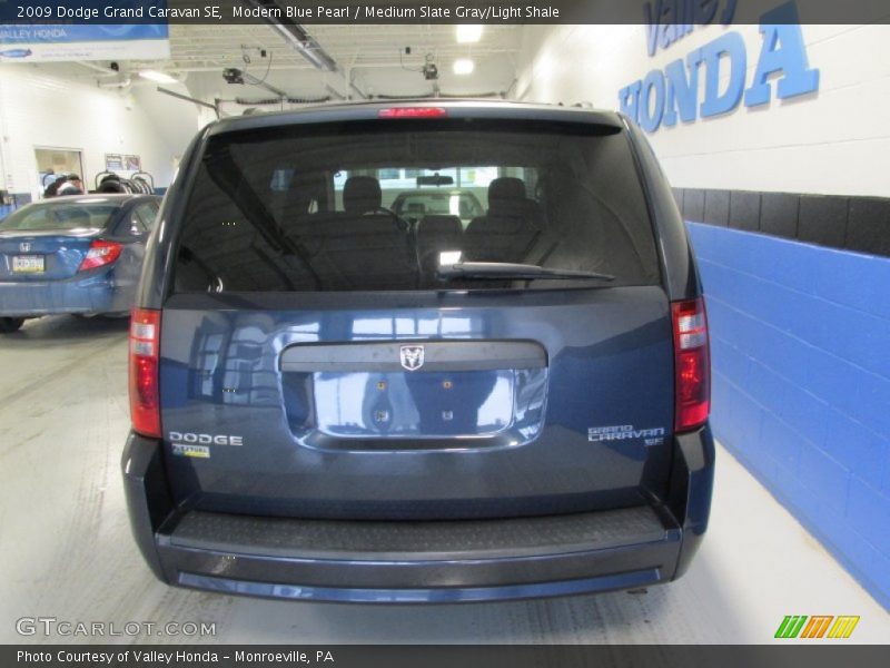 Modern Blue Pearl / Medium Slate Gray/Light Shale 2009 Dodge Grand Caravan SE