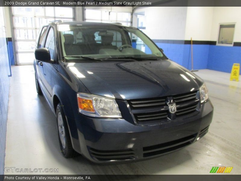 Modern Blue Pearl / Medium Slate Gray/Light Shale 2009 Dodge Grand Caravan SE