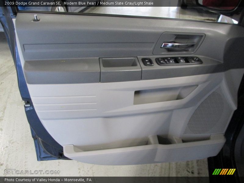 Modern Blue Pearl / Medium Slate Gray/Light Shale 2009 Dodge Grand Caravan SE