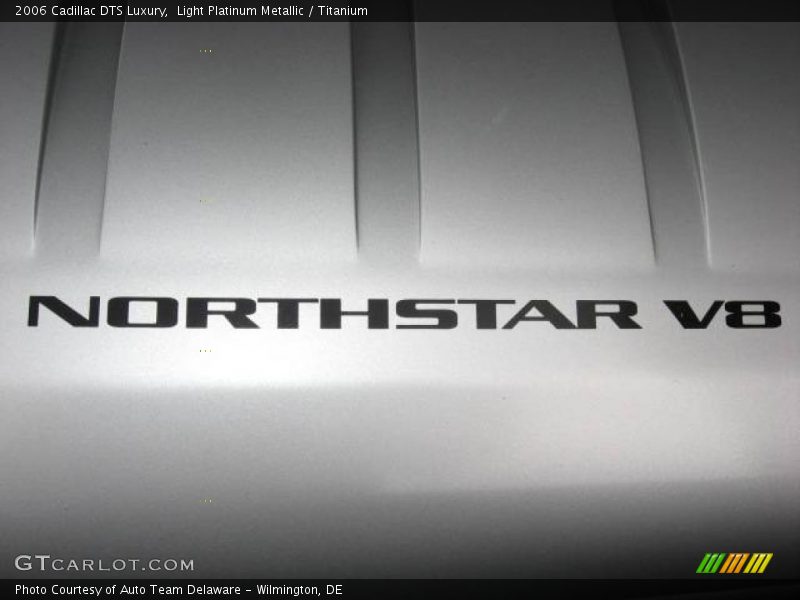 Light Platinum Metallic / Titanium 2006 Cadillac DTS Luxury