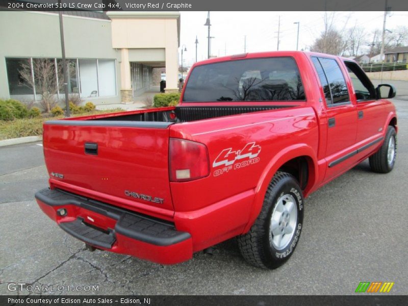 Victory Red / Graphite 2004 Chevrolet S10 LS Crew Cab 4x4