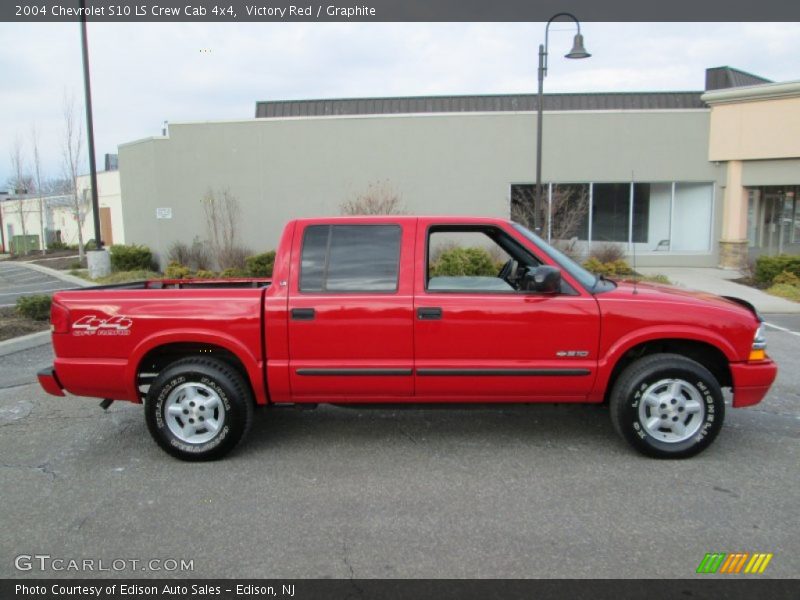 Victory Red / Graphite 2004 Chevrolet S10 LS Crew Cab 4x4