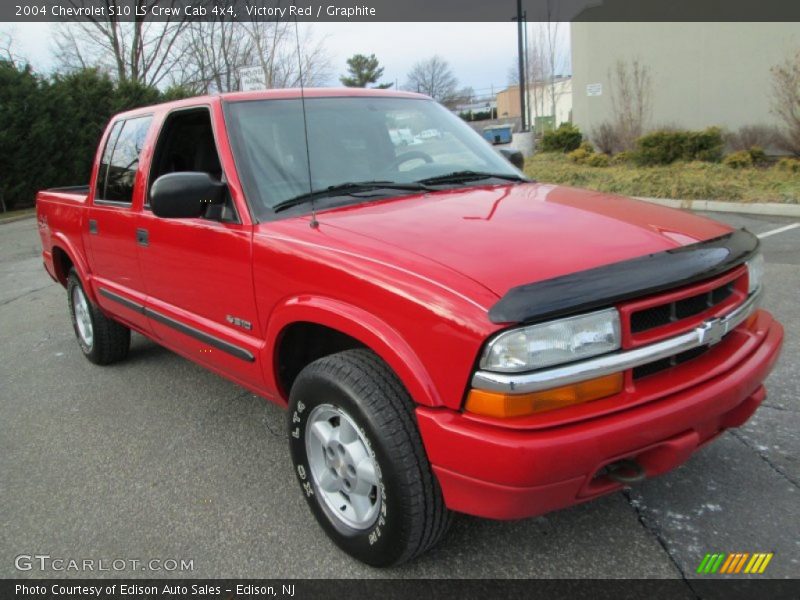 Victory Red / Graphite 2004 Chevrolet S10 LS Crew Cab 4x4