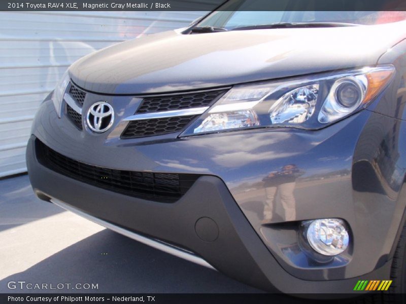 Magnetic Gray Metallic / Black 2014 Toyota RAV4 XLE
