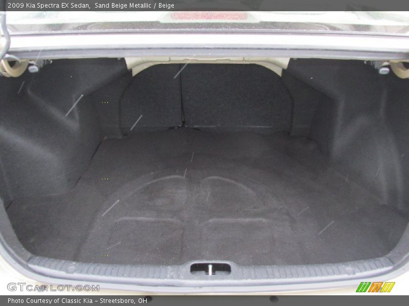  2009 Spectra EX Sedan Trunk