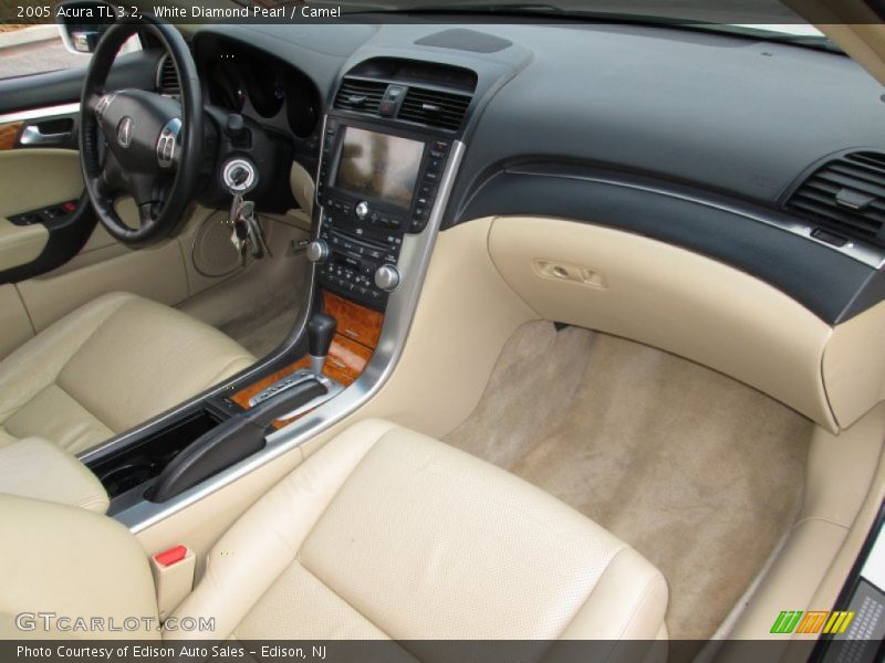 White Diamond Pearl / Camel 2005 Acura TL 3.2