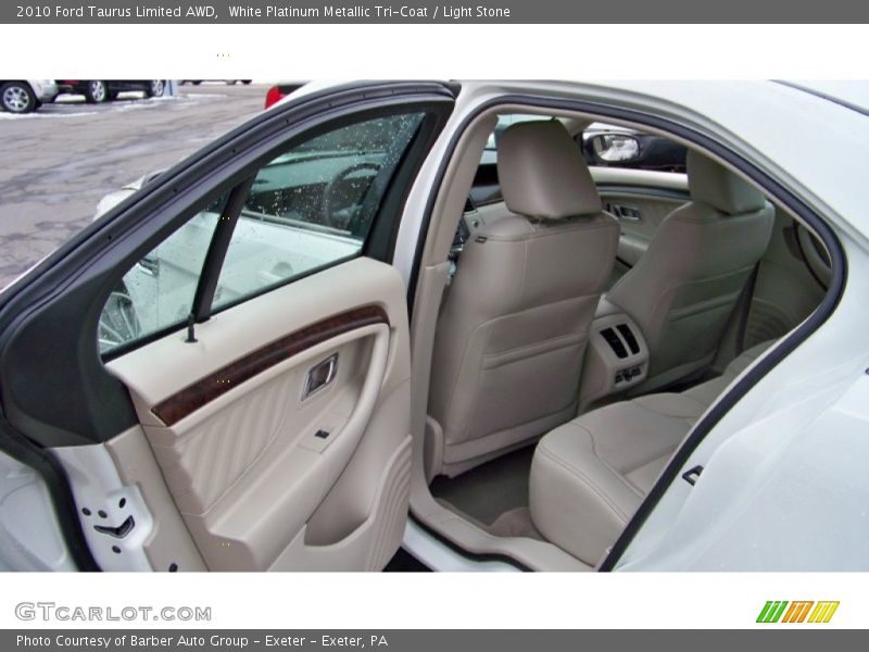 White Platinum Metallic Tri-Coat / Light Stone 2010 Ford Taurus Limited AWD