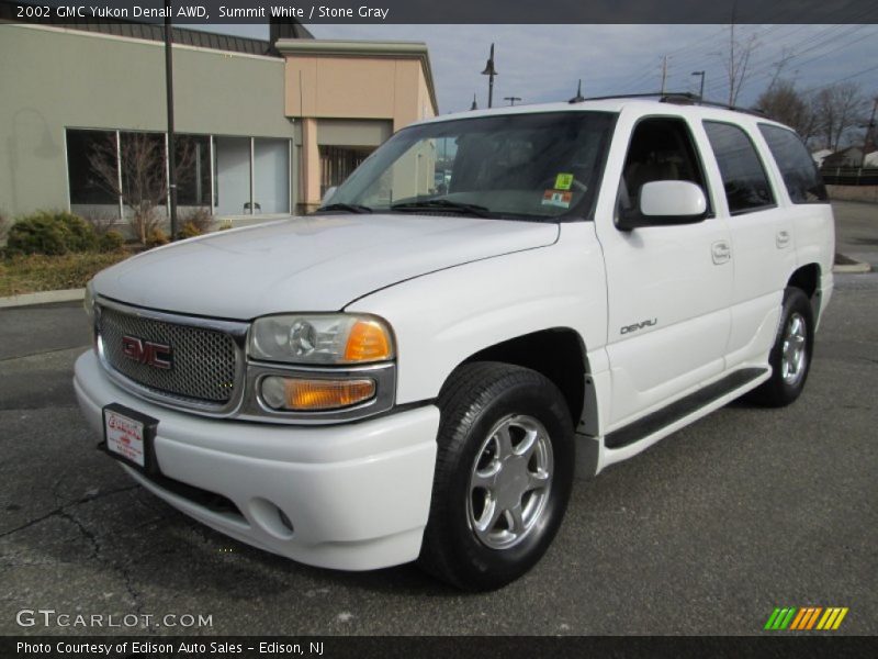 Summit White / Stone Gray 2002 GMC Yukon Denali AWD